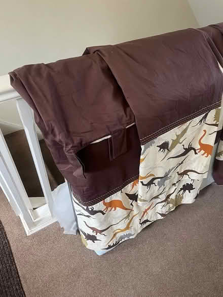 Photo of free Dinosaur bedroom (BA2) #2