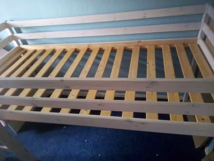 Photo of free Pink midsleeper (Bromley BR2) #2