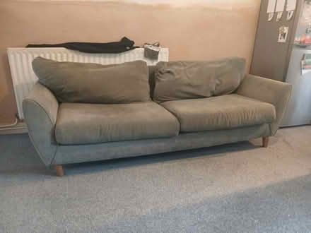Photo of free grey sofa (Halesowen B62) #1