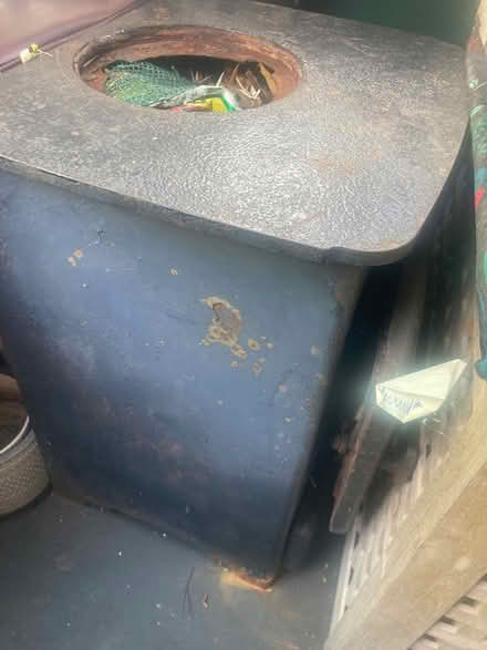 Photo of free Small old stove (E8 4pt) #1