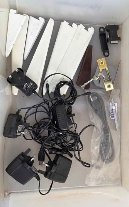 Photo of free Bits and bobs (Mitcham CR4) #1