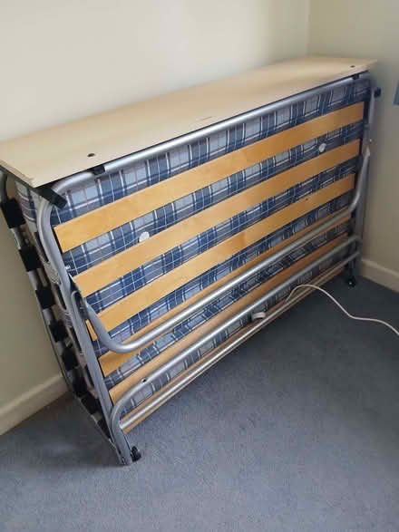 Photo of free Z bed double (Amesbury SP4) #1