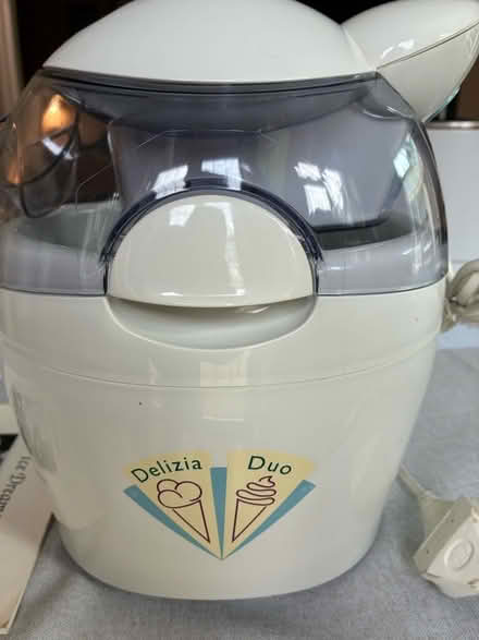 Photo of free Ice Cream Maker with recipe book. (Pinner HA5) #2