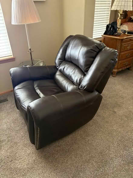 Photo of free Chair (Gun Club/Jewell, Murphy Creek) #2