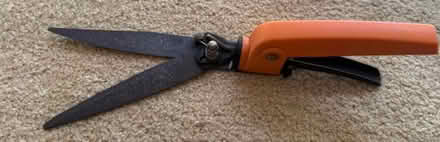 Photo of free Grass Shears (Cupertino - DeAnza and 280) #1