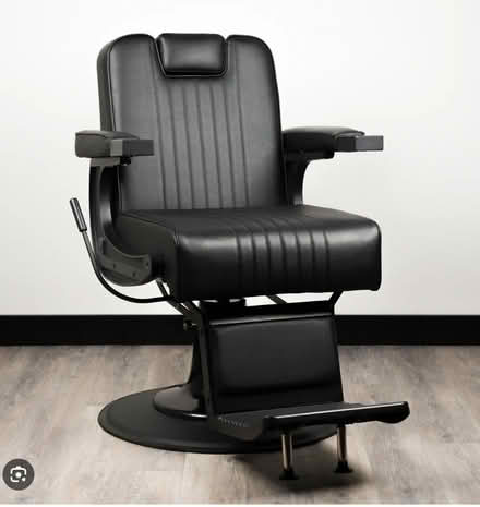 Photo of Barber's Chair (Earls Court SW10) #1