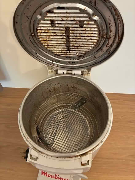 Photo of free Deep fat fryer with manual. (Pinner HA5) #3