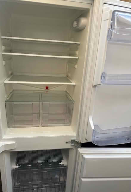 Photo of free Integrated Fridge Freezer (Carshalton SM5) #2
