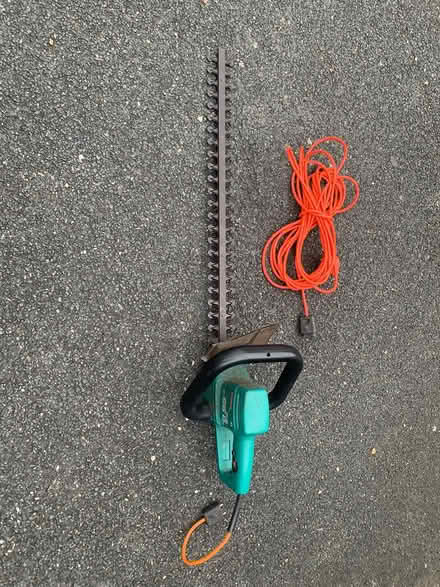 Photo of free Hedge trimmer (Bloxham OX15) #1