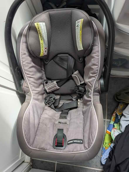 Photo of free Car seat with base (Main St - Pleasant Ln Lombard) #2