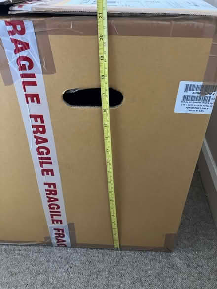 Photo of free Large sturdy cardboard box 25x22x21 (LD8) #4