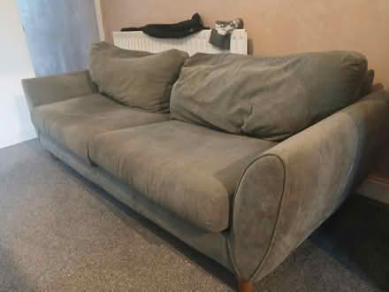 Photo of free grey sofa (Halesowen B62) #3