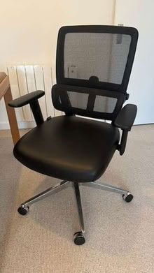 Photo of free Office chair and floor protector (Beckenham BR3) #1