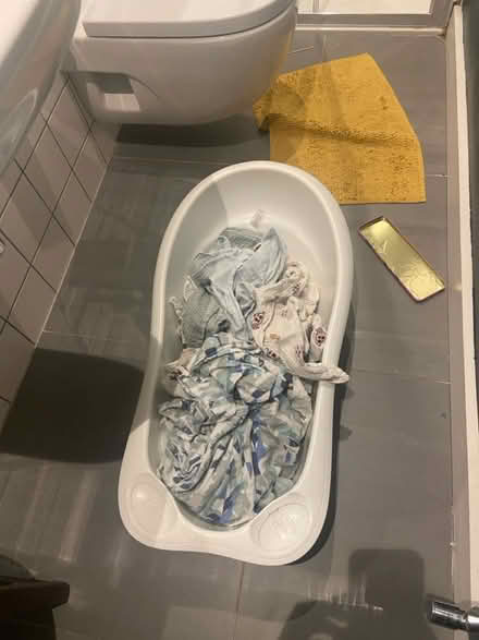 Photo of free Baby bath, Muslins (Stratford, E15) #1