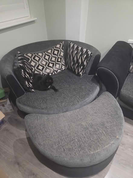 Photo of free Sofa (Sm4 6rb) #2