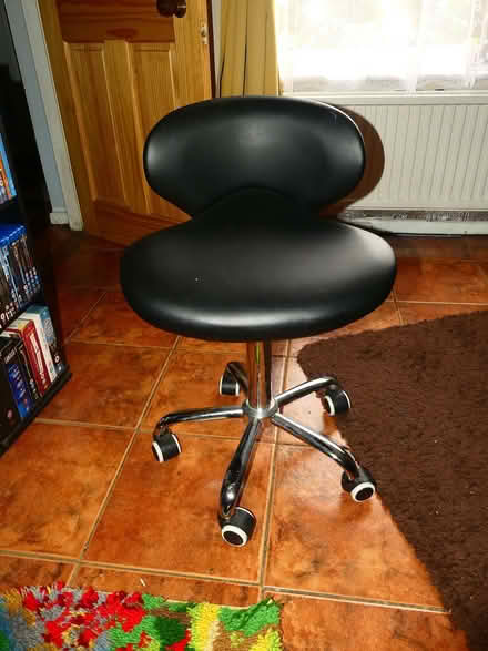 Photo of free Black Wheeled Bar Stool/Chair (Freshbrook SN5) #2