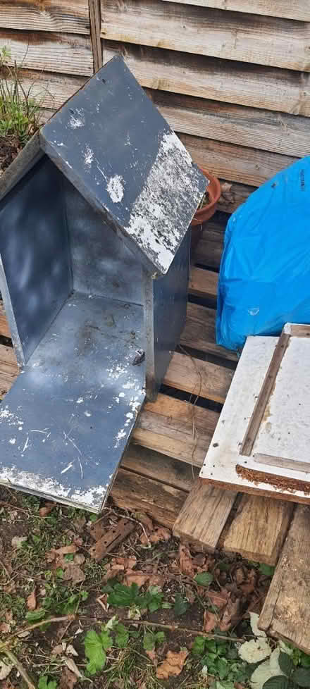 Photo of free Large Bird table (Harrow HA3) #4