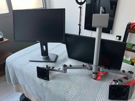 Photo of free Computer extension screens (Nw10) #1