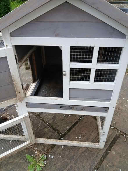 Photo of free Hutch (BD18) #2