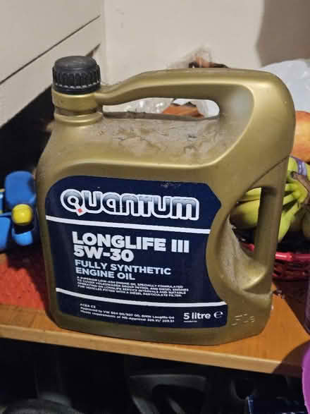 Photo of free 5W 30 Motor oil (Smiths Estate OX28) #1