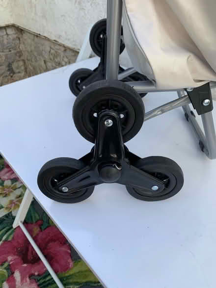 Photo of free Small shopping trolley (Egremont CH44) #4