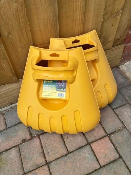 Photo of free Leaf grabbers (Bodicote OX16) #1