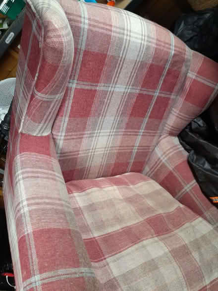 Photo of free Arm chair in good condition. Plenty life in it. (Shelf HX3) #1