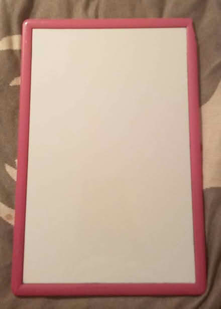 Photo of free whiteboard (chipped frame) (Romsey Ward CB1) #1