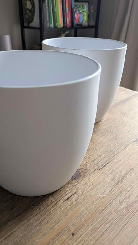 Photo of free 2 white pots (Old Woking GU22) #4