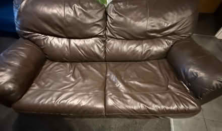 Photo of free Sofa (Tw118lx) #2