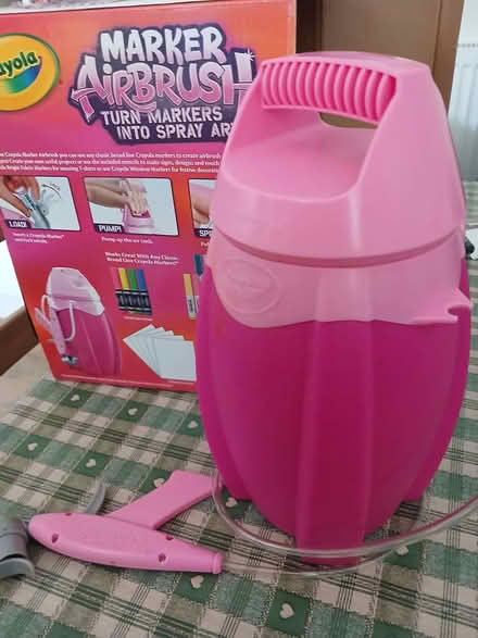 Photo of free Marker airbrush (Waldridge Park DH2) #2