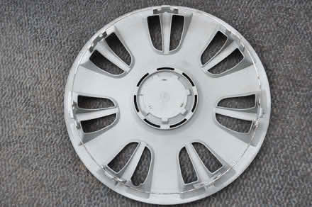 Photo of free Non Genuine Ford Wheel Trim 16" (North Ascot SL5) #2