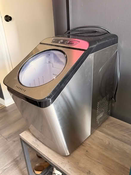 Photo of free Thereye nugget ice machine (Dumfries) #1
