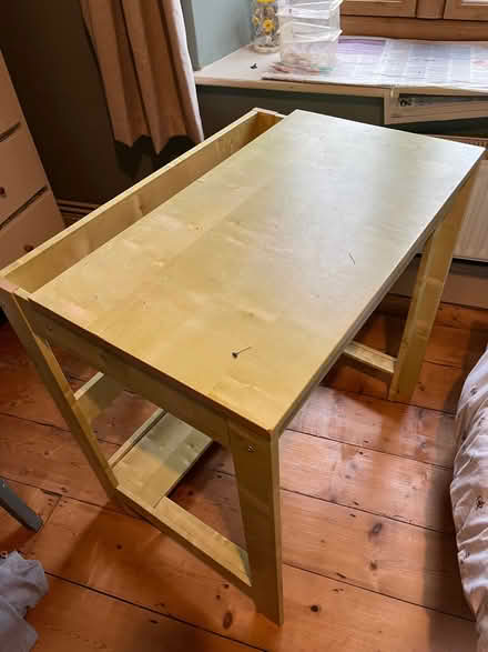 Photo of free Small desk/dressing table (Shoscombe BA2) #1