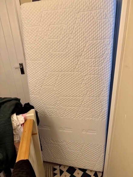 Photo of free Single Emma Hybrid Mattress (New Town CO1) #4