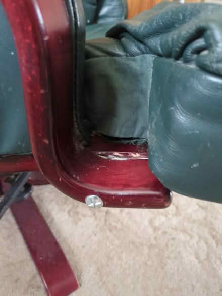 Photo of free Green leather rotating armchair (BS7) #4