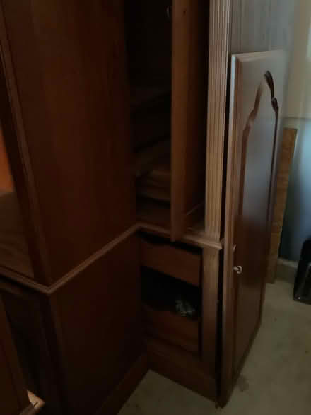 Photo of free Large 3pc entertainment unit (Berwyn) #1