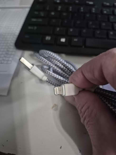 Photo of free Apple power cord - iphone (20817) #1