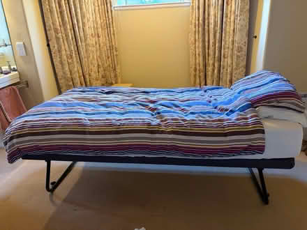 Photo of free Two stackable single beds (Murrayfield EH12) #2