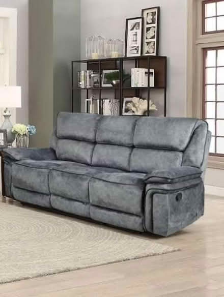 Photo of 2/3 seater recliner sofa (Market drayton) #1
