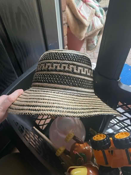 Photo of free Sun hat (L171AX) #1