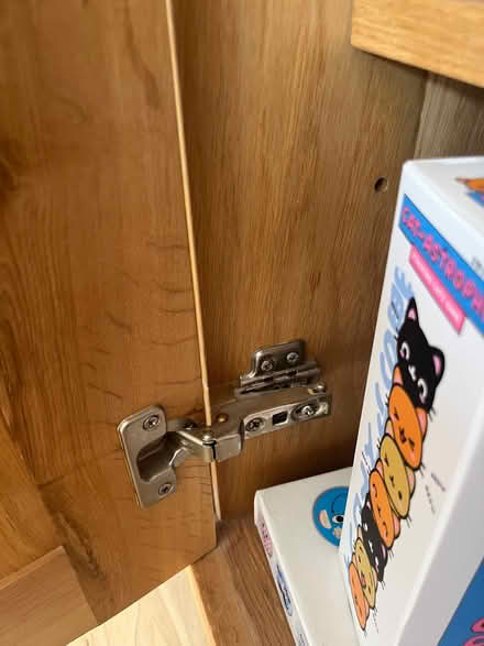 Photo of free oak sideboard (Kew TW9) #2