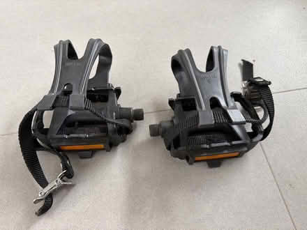 Photo of free Bicycle pedals (Amersham HP6) #1
