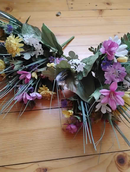 Photo of free Artificial flowers (Seafield EH7) #3