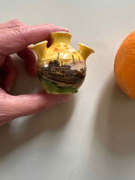 Photo of free Small old pot (CO4 9 Colchester) #2