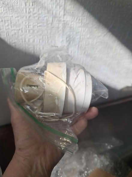 Photo of free Bulb holder and pull-cord switch (Dalston E8) #1