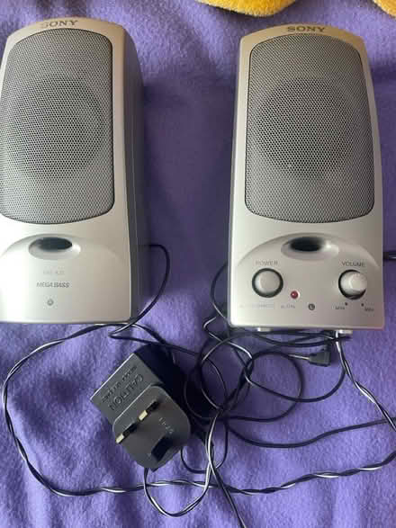 Photo of free 7 inch Sony portable speakers (Ingatestone CM4) #1