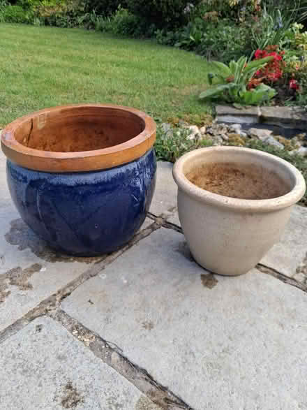 Photo of free Plant pots (Fleetville) #1