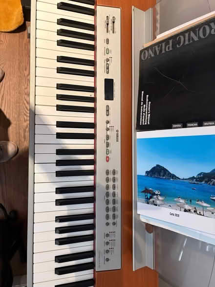 Photo of free Yamaha keyboard (TW11) #1