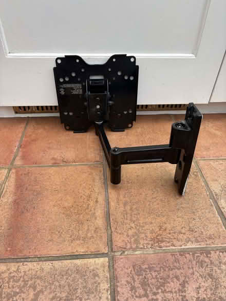 Photo of free Tv wall mount (Richmond TW10) #1
